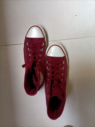 Converse granates con brillos en blanco plateado