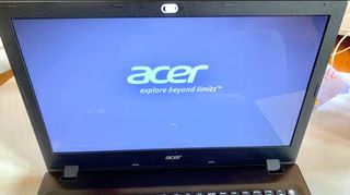 Portátil Acer Aspire F5-571