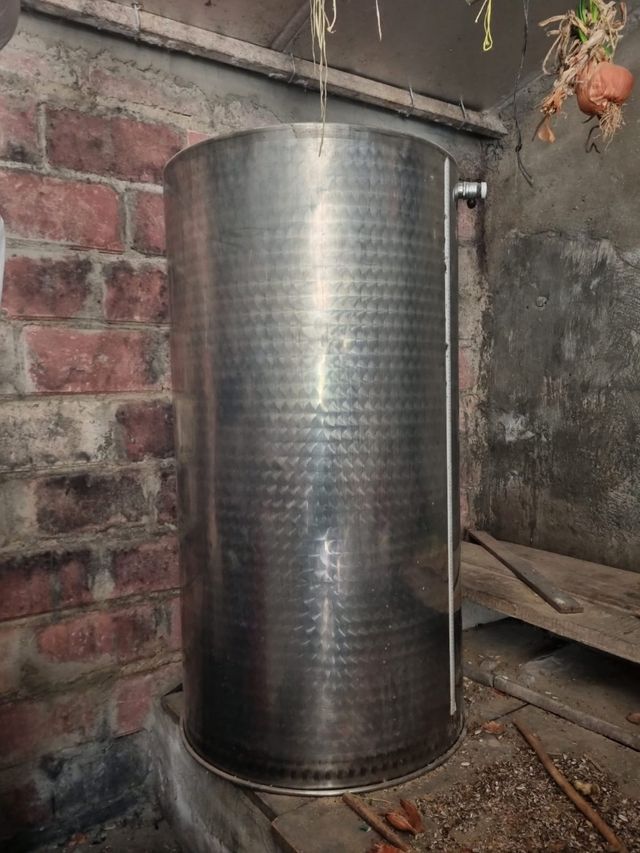 3 depósitos acero inoxidable vino