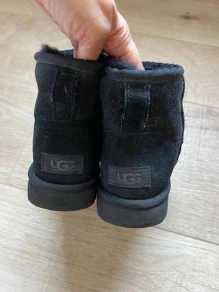 Botas UGG Negras - unisex - Talla 39