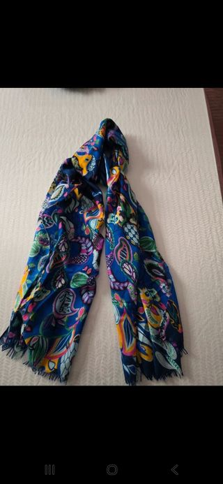 Pañuelo estampado multicolor
