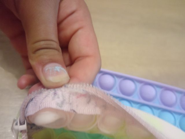 Estuche Pop It arcoiris