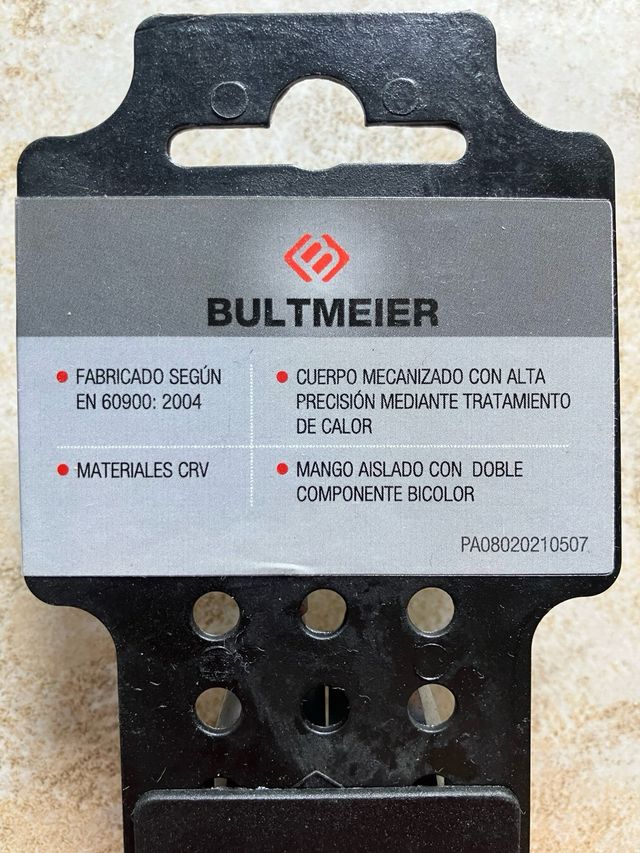 Alicate Universal Bultmeier 180mm