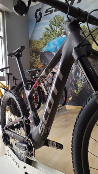 Scott Spark RC 2025: Bicicleta MTB