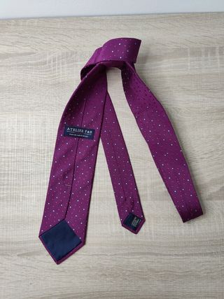 Corbata atelier F&B - Púrpura con lunares de seda
