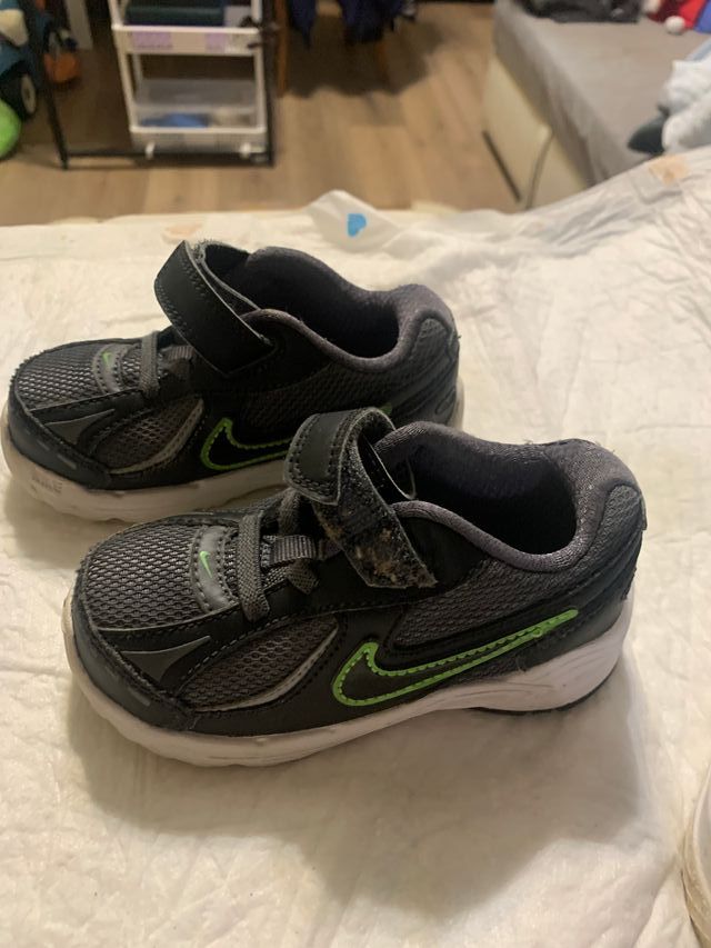 Scarpe sportive bambino Nike