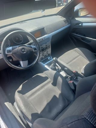 Opel Astra 2007