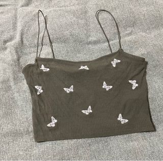 Top Stradivarius verde oliva mariposas - S