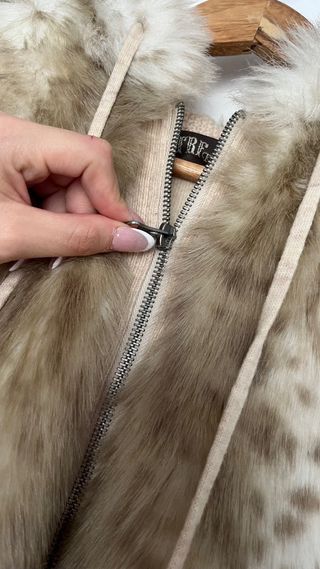 Chaquetón pelo leopardo beige