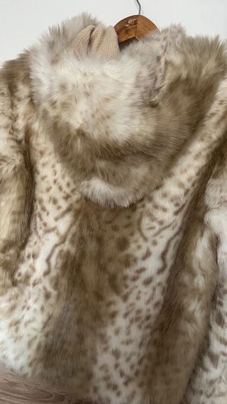 Chaquetón pelo leopardo beige