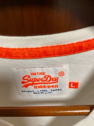 Camiseta Superdry blanca talla L