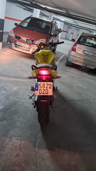 Kawasaki ER6n 650cc - Moto