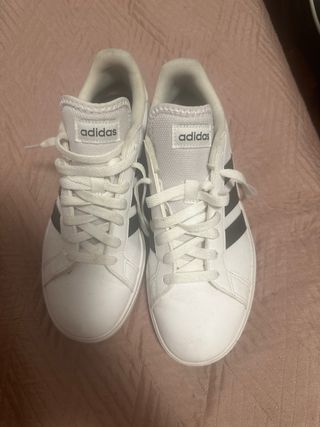 Zapatillas Adidas - Blancas