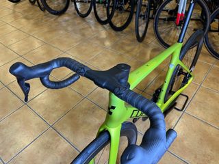 Bicicleta Cube Agree Race 2025