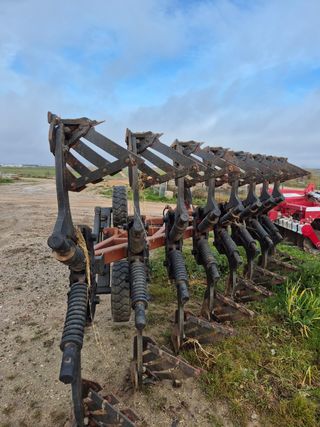 Arado reversible 8 cuerpos