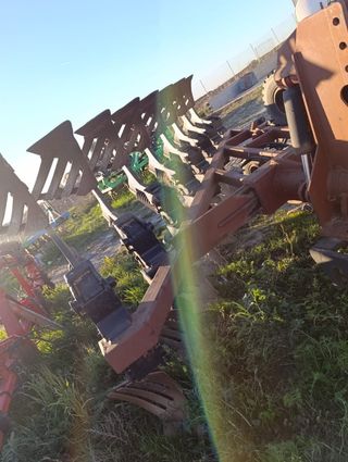 Arado reversible 8 cuerpos