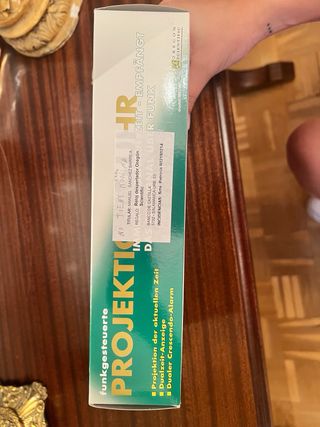 Reloj proyector Oregon Scientific