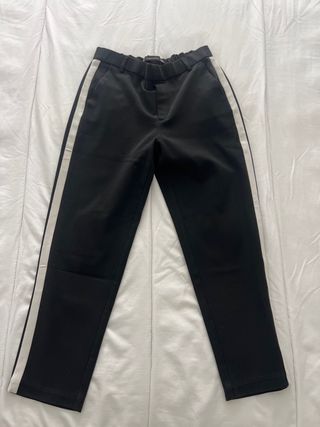Pantalones Zara negros c/ raya blanca XS