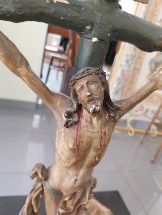 Crucifijo madera siglo XVIII