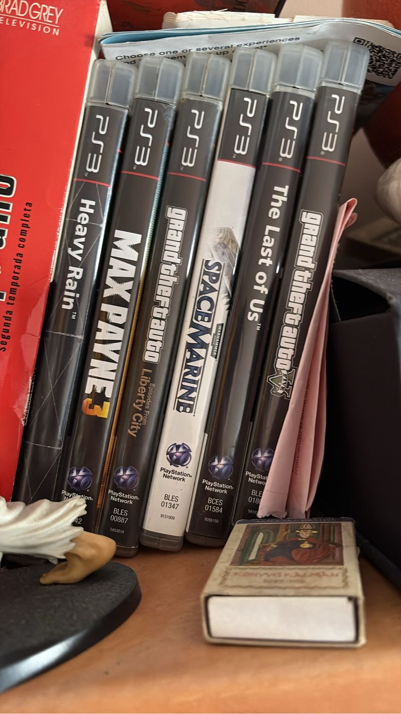 Imagen de PS3 pack last of us, GTA V, heavy rain...