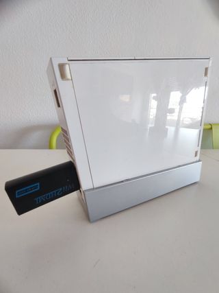Nintendo Wii blanca - Consola más un juego 