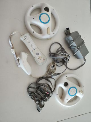 Nintendo Wii blanca - Consola más un juego 