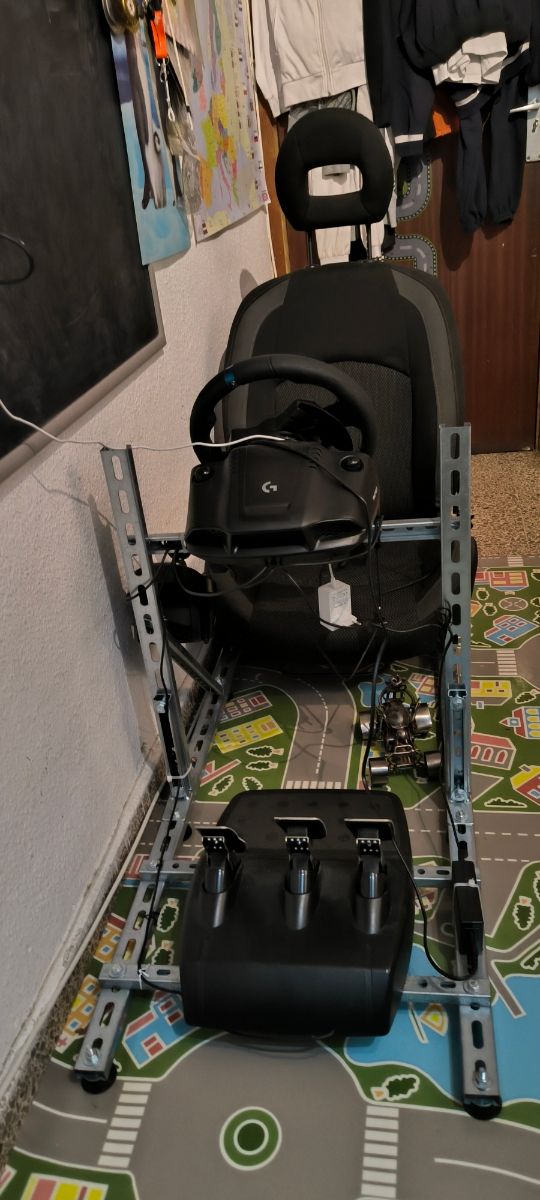 Cockpit Simracing+Logitech G923Xbox y caja cambio