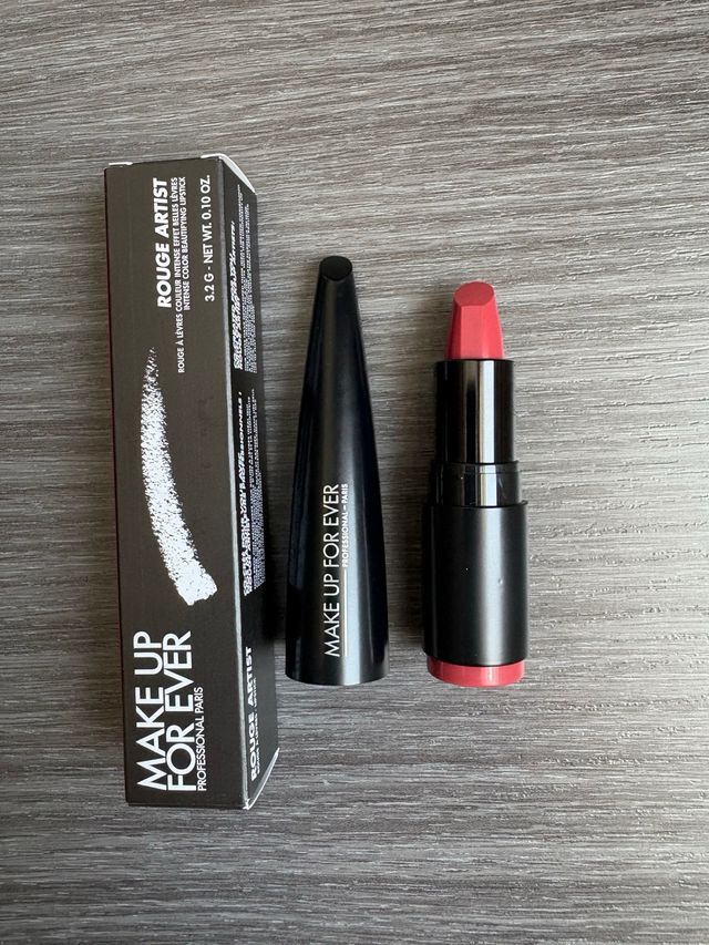Pintalabios nuevo Make Up For Ever Rouge Artist