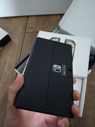 Switch OLED ed. Zelda + funda oficial