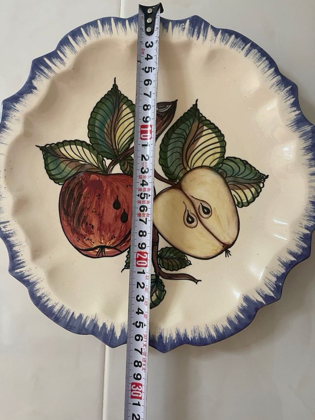 Piatto decorativo in porcellana