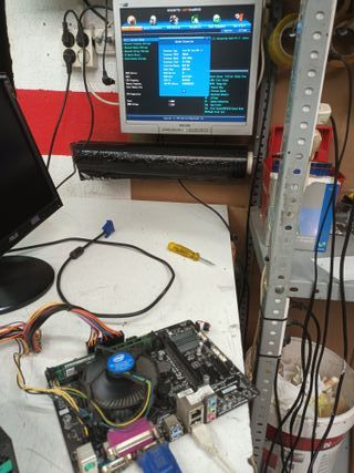 Placa base Gigabyte GA-H81M-DS2, (ref-5)