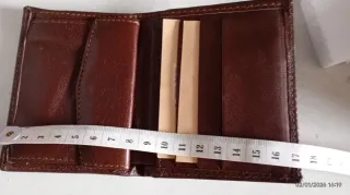 Cartera marrón de piel