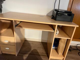 Escritorio madera beige