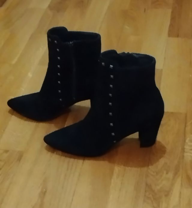 Stivaletti neri in pelle scamosciata - taglia 40