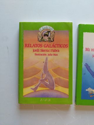 Lote de libros Relatos galácticos y El duende verd