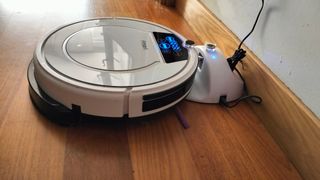 Robot aspirador Fmart E-R550W