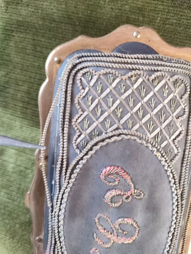 Pitilleras antiguas bordadas