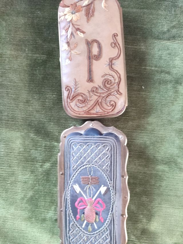 Pitilleras antiguas bordadas