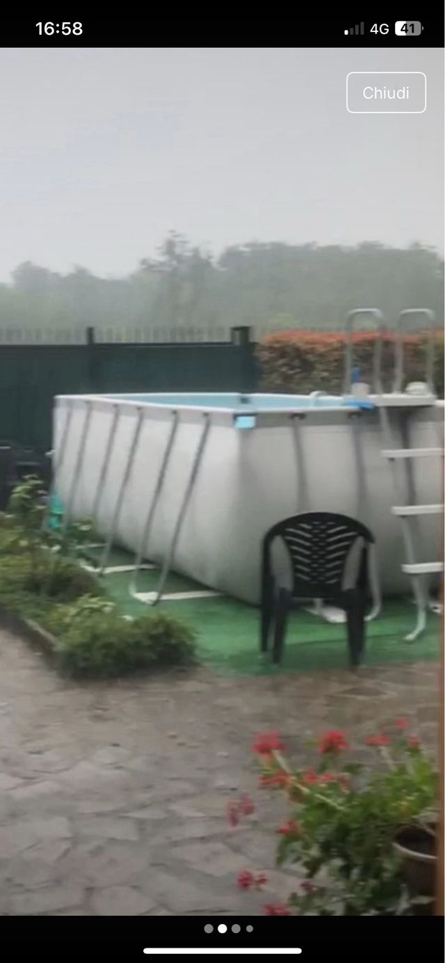 Piscina Bestway fuori terra usata