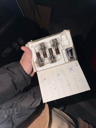 Tornillos antirrobo rueda PSA