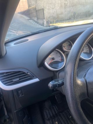 Peugeot 207 2010