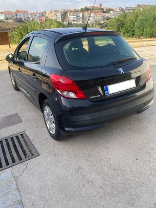 Peugeot 207 2010