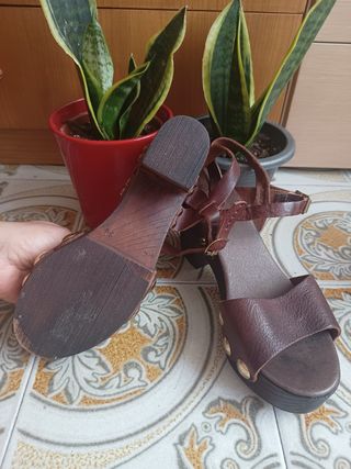 Sandalias plataforma marrones