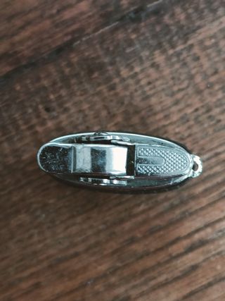 Accendino vintage, acc. metallo e pelle