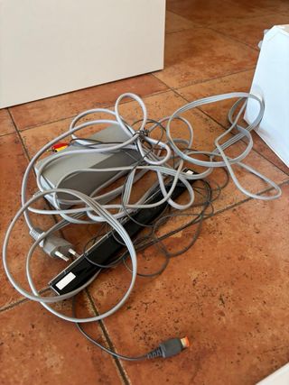 Wii blanca + mandos y juegos