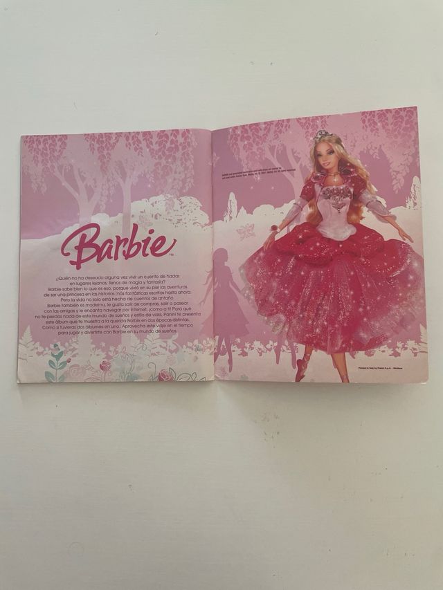 Album de cromos 2 en 1 BARBIE Completo