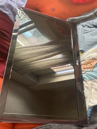 TV LG 32" negra con mando original