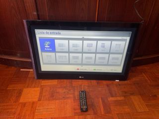 TV LG 32" negra con mando original