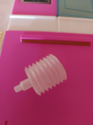 Barbie nevera rosa, refrigeradora.