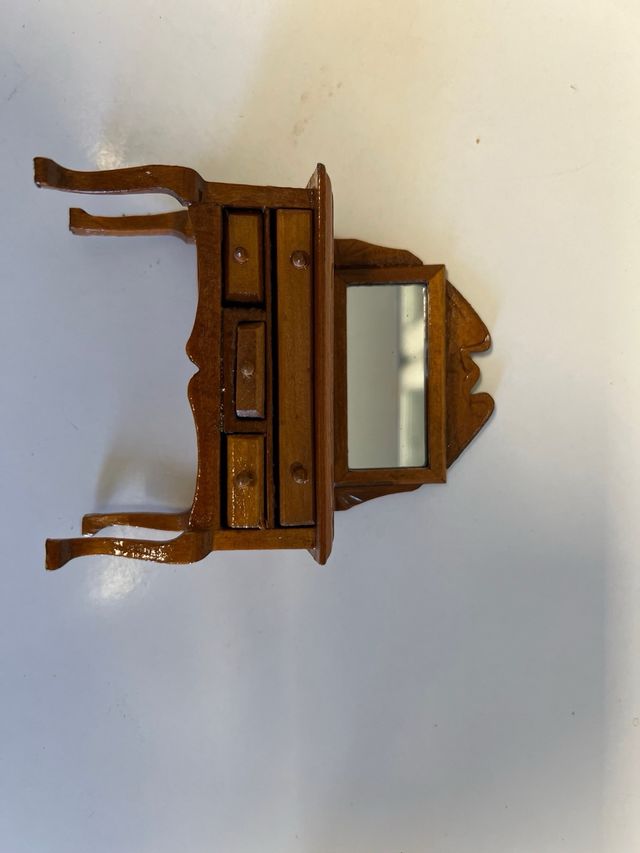 Muebles miniatura madera: piano y 7 piezas